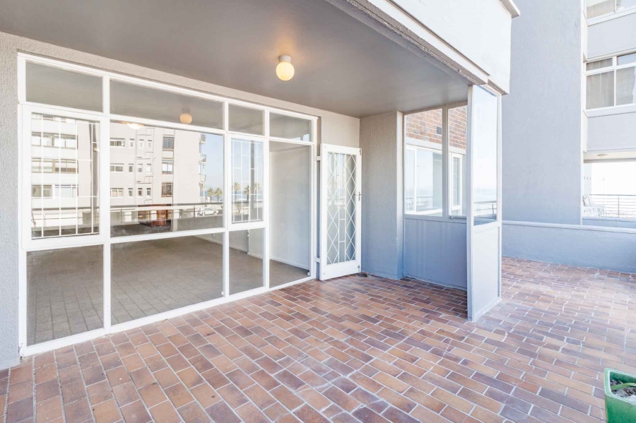 To Let 1 Bedroom Property for Rent in Mouille Point Western Cape